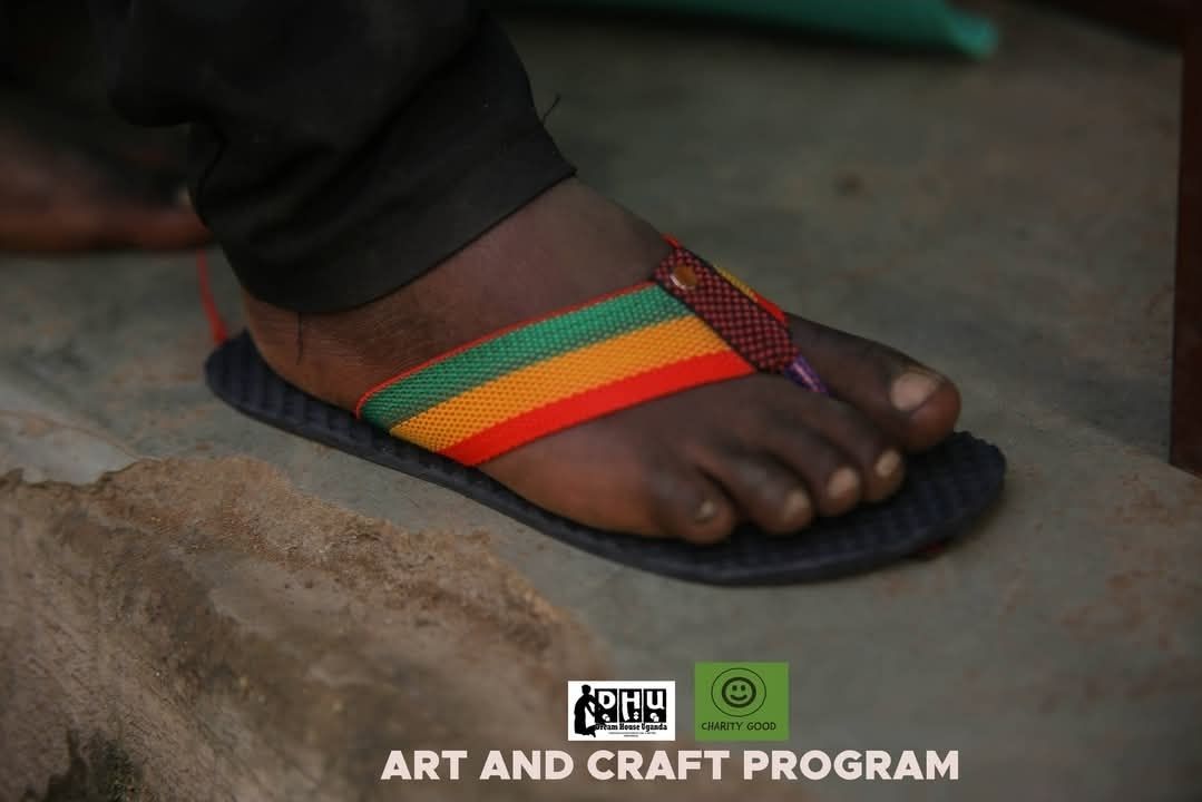The Art and Craft Program in Uganda, run with Dream House Uganda Foundation.